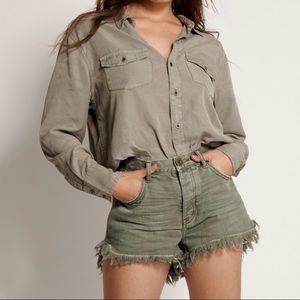 One Teaspoon Olive Green Frayed Hem Denim Shorts Boho Cargo Khaki Distressed